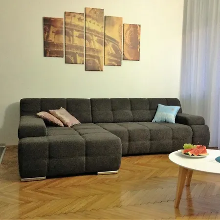 Apartment Arenacentar *