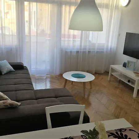 Apartment Arenacentar *