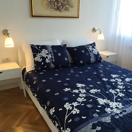 Arenacentar Apartmán *