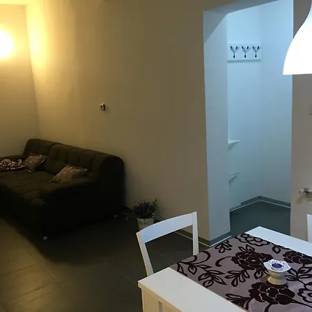 Arenacentar Apartman *