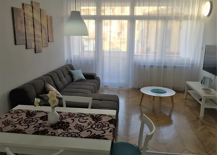 Apartament Arenacentar