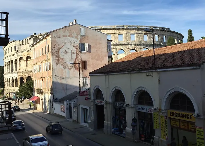 Arenacentar Пула